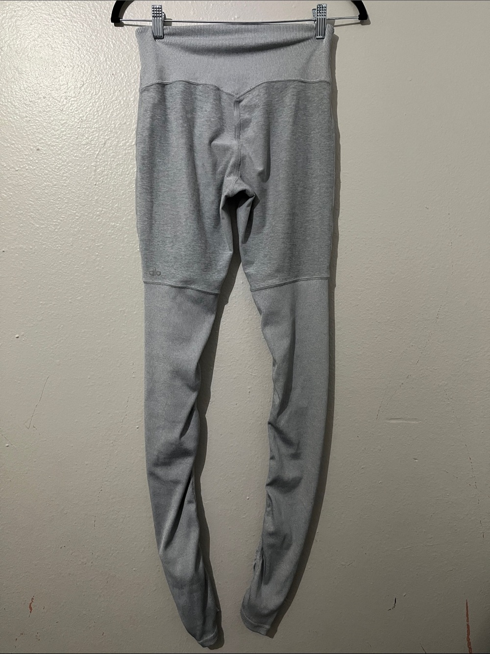 Alo High Waist Goddess Leggings - Picture 3 of 8